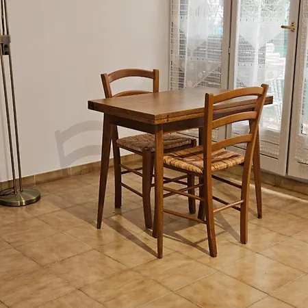 Entre Et Terre Appartement Lunel (Herault)